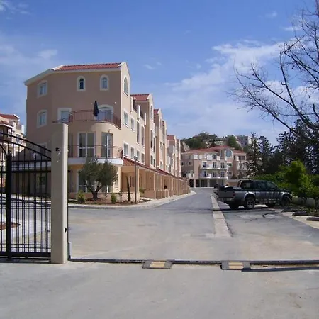 Pafilia Garden Lejlighed *