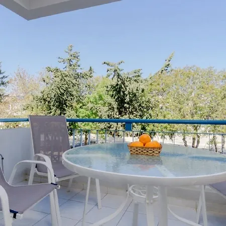 Apartamento Pafilia Garden *