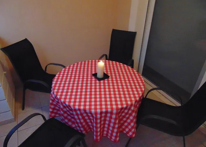 Διαμέρισμα Pafilia Garden *